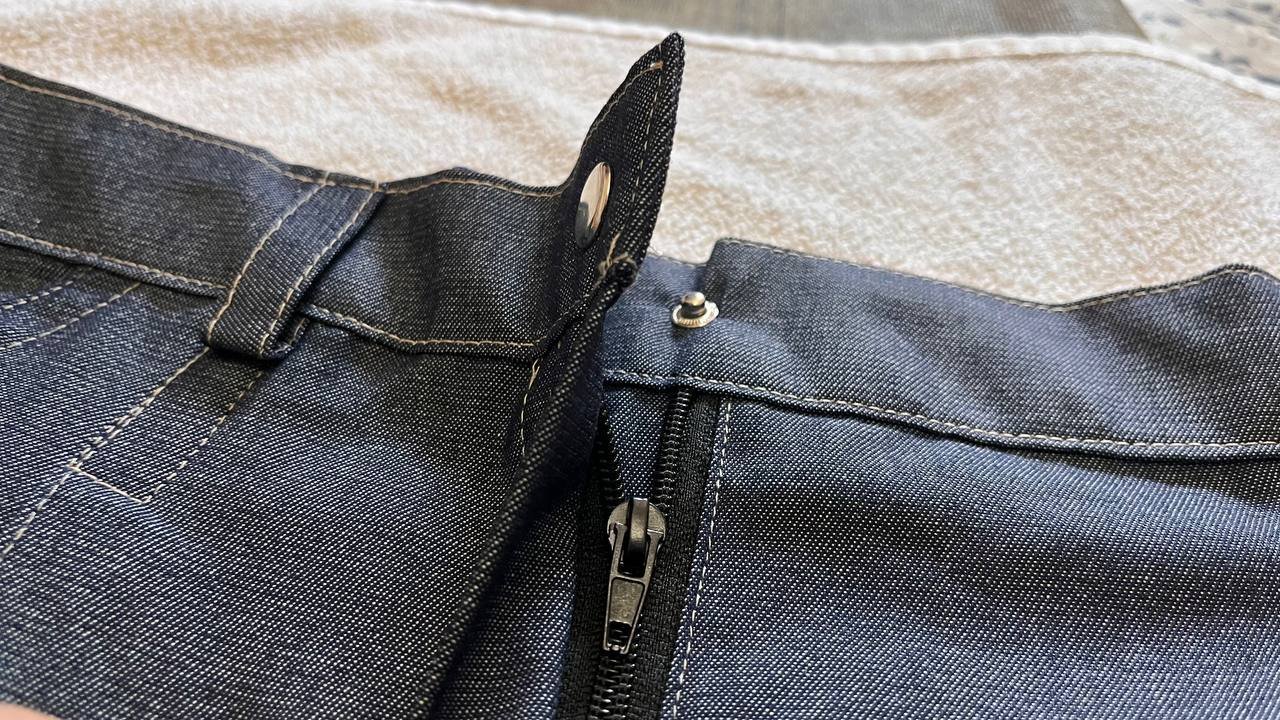 Pantalon en jean coupe droite - Image 3
